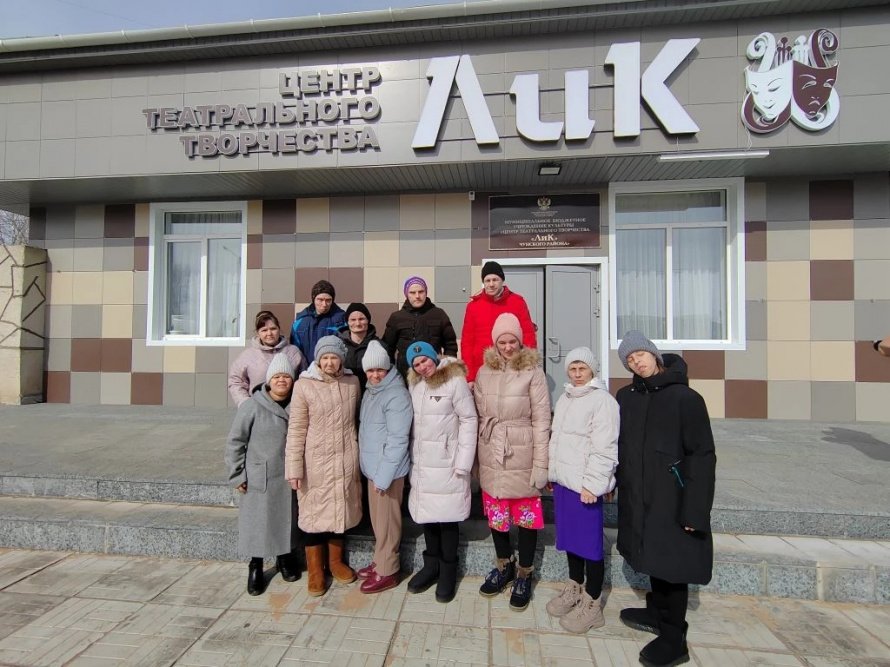 Посещение спектакля «Весёлая азбука»: путешествие в мир театрального искусства