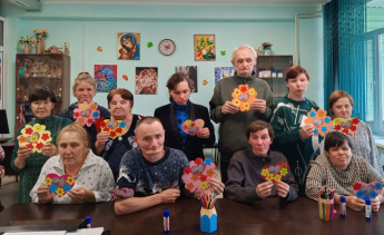 «Открытки своими руками: тепло и внимание в День пожилого человека»