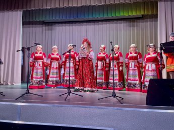 Концерт народного ансамбля «Русская песня»