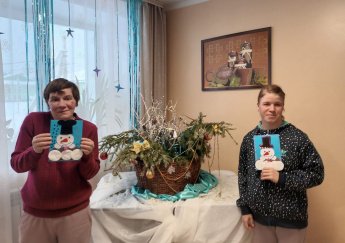 Новогодняя открытка «Снеговик»
